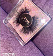 Load image into Gallery viewer, 100% Mink Lashes
